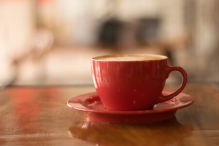 Kawa a karmienie piersią. Czy można pić kawę podczas karmienia?